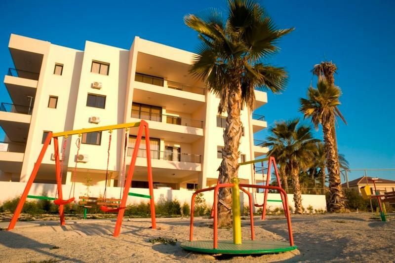 Mediterranean Sunrise Complex Oroklini Buitenkant foto